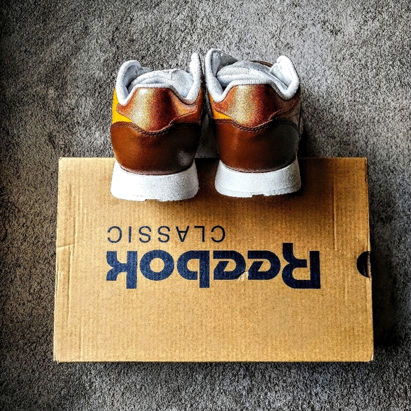 Reebok Classic Leather Sneakers Custom Colors - Picture 3 of 7